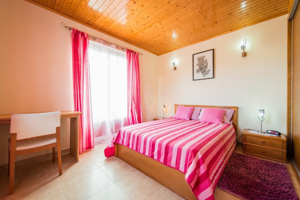 Adega Pedra Do Lagar Villa Calheta de Nesquim ภายนอก รูปภาพ